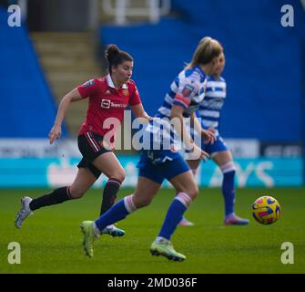 Reading, Royaume-Uni. 22nd janvier 2023. Reading, Angleterre, 22 janvier 2023: Lucia Garcia (17 Manchester United) en action pendant le match de football de la Super League de Barclays FA Womens entre Reading et Manchester United au Select car Leasing Stadium à Reading, Angleterre. (James Whitehead/SPP) crédit: SPP Sport Press photo. /Alamy Live News Banque D'Images