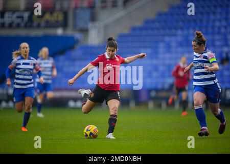 Reading, Royaume-Uni. 22nd janvier 2023. Reading, Angleterre, 22 janvier 2023: Lucia Garcia (17 Manchester United) en action pendant le match de football de la Super League de Barclays FA Womens entre Reading et Manchester United au Select car Leasing Stadium à Reading, Angleterre. (James Whitehead/SPP) crédit: SPP Sport Press photo. /Alamy Live News Banque D'Images