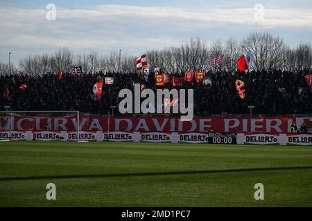 Monza, Italie. 22nd janvier 2023. AC Monza porte des suporters pendant la série italienne Un match de balle-ballon entre AC Monza et US Sassuolo Calcio le 22 janvier 2023 au stade U-Power de Monza, en Italie. Photo Tiziano Ballabio crédit: Tiziano Ballabio/Alamy Live News Banque D'Images