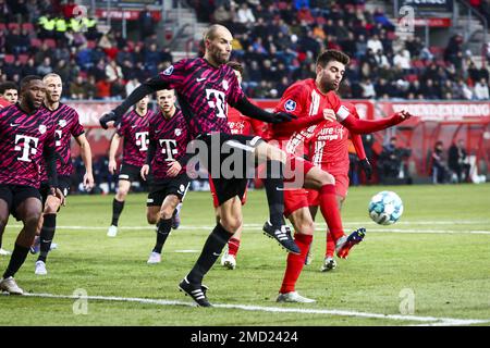 ENSCHEDE - Modibo Sagnanr du FC Utrecht, Robin Propper du FC Twente (lr) lors du match de première ligue néerlandais entre le FC Twente et le FC Utrecht au Stadion de Grolsch Veste sur 22 janvier 2023 à Enschede, pays-Bas. ANP VINCENT JANNINK Banque D'Images