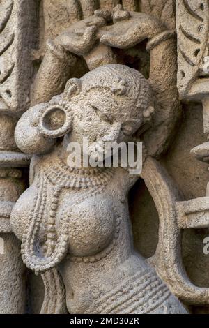 03 04 2019 Nayika Pierre sculptant à Ranki Vav Ranki Vav pas bien Pata Gujarat Inde Asie Banque D'Images