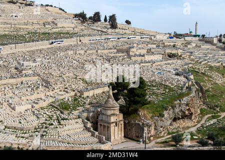 Vallée de Kidron et cimetière juif du Mont des oliviers. Tombe d'Absalom Banque D'Images