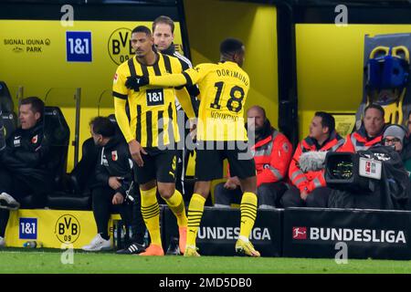 Sébastien HALLER (DO) vient pour Youssoufa MOUKOKO (DO), substitution, Soccer 1st Bundesliga, 16th match day, Borussia Dortmund (DO) - FC Augsbourg (A) 4: 3, on 22 janvier 2023 à Dortmund/Allemagne. Banque D'Images