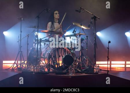 Vérone, Italie. 28th avril 2022. Un groupe de rock italien de Maneskin sur scène lors de leur premier concert italien après les faits de la pandémie, 28th avril 2022 à Arena di Verona à Vérone, Italie (photo de Roberto Tommasini/NurPhoto) Credit: NurPhoto SRL/Alay Live News Banque D'Images