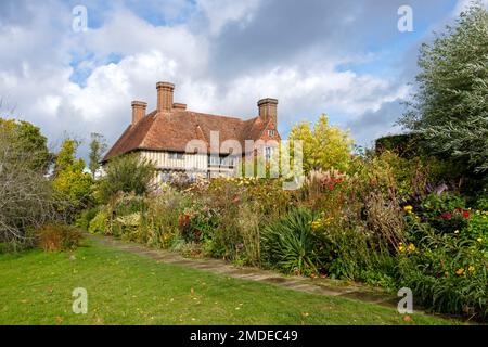 Grand jardin Dixter, fin de l'automne, East Sussex, Royaume-Uni Banque D'Images