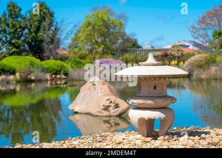 Shoyoen Japanese Garden a été doué à Dubbo par sa ville sœur Minokamo au Japon et a célébré son année 20th en 2022 Banque D'Images