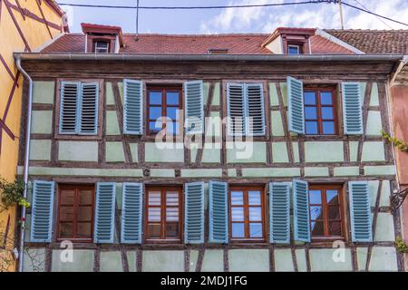 France, Haut-Rhin (68), Riquewihr, labellisé les plus Beaux villages de France, maisons à colombages, automne Banque D'Images