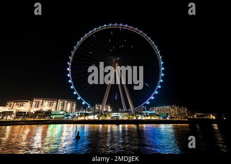 Dubaï, Émirats arabes Unis. 29 novembre 2022. Vue imprenable sur l'Ain Dubai la nuit. La plus grande et la plus grande roue d'observation du monde. Une icône Banque D'Images
