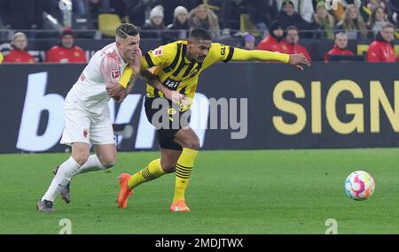 Firo : 01/22/2023, football, football, 1st League, 1st Bundesliga, Saison 2022/2023, BVB, Borussia Dortmund - FCA, FC Augsburg 4: 3 Sébastien HALLER, BVB droite contre GOUWELEEUW Banque D'Images