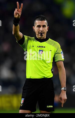 Turin, Italie. 22nd janvier 2023. Arbitre Livio Marinelli gestes pendant la série Un match de football entre Juventus FC et Atalanta BC. Credit: Nicolò Campo/Alay Live News Banque D'Images