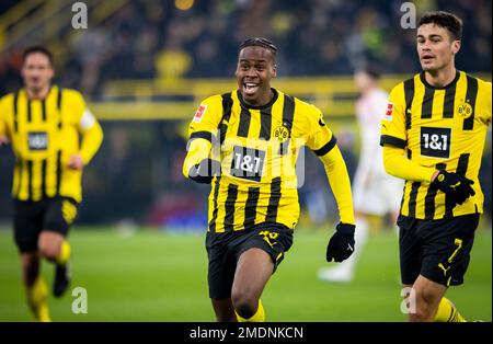 Dortmund, Allemagne. 22nd janvier 2023. Célébration du but: Jamie Bynoe-Gittens (BVB) Borussia Dortmund - FC Augsburg Bundesliga 22.01.2023 crédit: Moritz Banque D'Images