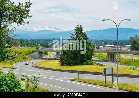 Jonction sur l'autoroute 1 dans la ville d'Abbotsford Banque D'Images