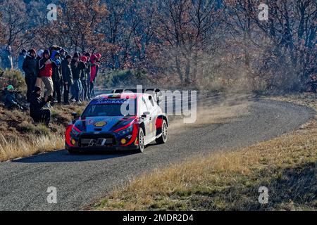 WRC MONTE CARLO 2023 Neuville Thierry - Wydaeghe Martijn ES10/13 , Puimichel, FRANCE, 21/01/2023 Florent 'MrCrash' B. Banque D'Images