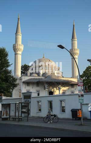 Mosquée Sehitlik, Columbiadamm, Tempelhof, Tempelhof-Schoeneberg, Berlin, Allemagne Banque D'Images