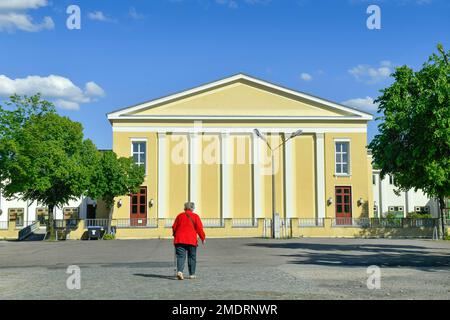 Friedrich Wolf Theatre, Lindenallee, Eisenhuettenstadt, Brandebourg, Allemagne Banque D'Images