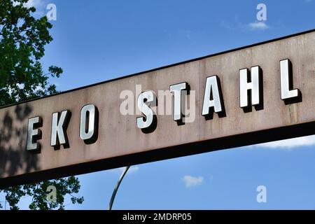 Logo EKO Stahl, porte d'usine Arcelor Mittal Steelworks, B112, Eisenhuettenstadt, Brandebourg, Allemagne Banque D'Images