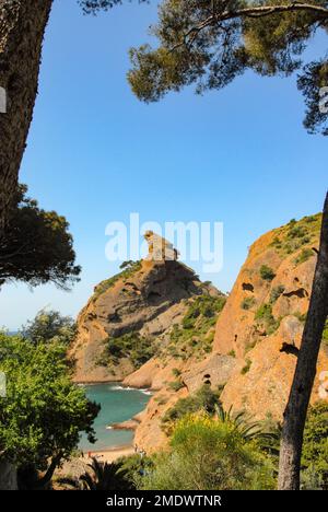 La Calanque de Figuerolles sur les rives de la Méditerranée en Provence Banque D'Images