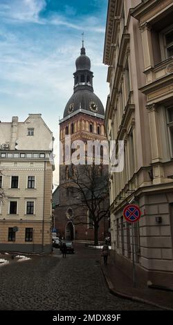 Vue sur la rue à Riga. Banque D'Images
