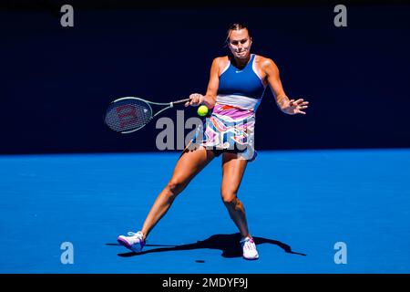 Melbourne, Victoria, Australie. 23rd janvier 2023. Aryna Sabalenka, du Bélarus, joue à Belinda Bencic, de Suisse, le 8 e jour de l'Open d'Australie de 2023 au parc de Melbourne sur 23 janvier 2023, à Melbourne, en Australie. (Credit image: © Chris Putnam/ZUMA Press Wire) USAGE ÉDITORIAL SEULEMENT! Non destiné À un usage commercial ! Banque D'Images