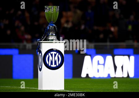 Milan, Italie. 23 janvier 2023. La Supercup italienne est vue avant le match de football Serie A entre le FC Internazionale et le FC Empoli. Credit: Nicolò Campo/Alay Live News Banque D'Images