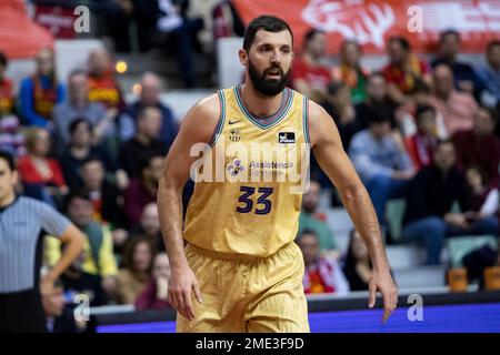 NIKOLA MIROTIC regarder pendant le match, UCAM Murcia CB vs BARÇA, ACB, ligue de basket-ball Endesa, première division de basket-ball, ligue régulière, Jour 1, Sport Banque D'Images