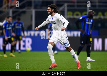 Milan, Italie. 23 janvier 2023. Sebastiano Luperto, du FC Empoli, célèbre à la fin de la série Un match de football entre le FC Internazionale et le FC Empoli. Credit: Nicolò Campo/Alay Live News Banque D'Images