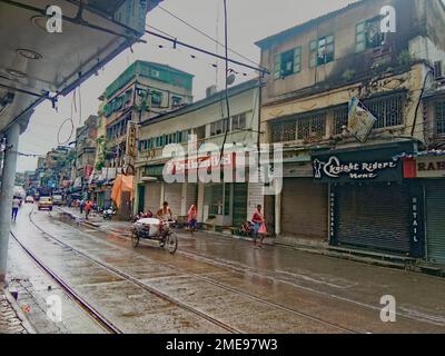 14.09.2021 kolkata bengale occidental inde, photographie de rue le matin pluvieux à kolkata inde Banque D'Images