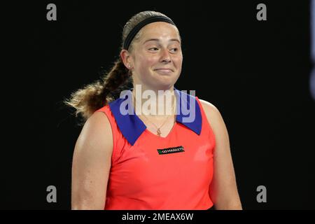 Melbourne, Australie. 24th janvier 2023. Jelena Ostapenko, de Lettonie, réagit contre Elena Rybakina, du Kazakistan, lors du quart de finale du match, jour 9, à l'Open de tennis australien 2023 à la Rod laver Arena, Melbourne, Australie, le 24 janvier 2023. Photo de Peter Dovgan. Utilisation éditoriale uniquement, licence requise pour une utilisation commerciale. Aucune utilisation dans les Paris, les jeux ou les publications d'un seul club/ligue/joueur. Crédit : UK Sports pics Ltd/Alay Live News Banque D'Images