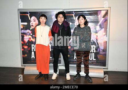 Ji-min Park, actrice principale du film Retour À Séoul, Davy Chou, réalisatrice du film et Laure Badufle lors de la première du film Retour à Séoul de Davy Chou à la Bibliothèque sur 23 janvier 2023 de MK2 à Paris, France. Photo de Tomas Stevens/ABACAPRESS.COM Banque D'Images