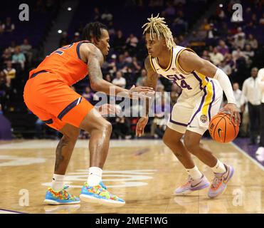 Baton Rouge, États-Unis. 18th janvier 2023. Adam Miller (44), le garde de l'USH, essaie de se rendre à la ligne de base contre Allen Flanigan (22), le garde d'Auburn, lors d'un match de basketball universitaire au Pete Maravich Assembly Centre à bâton-Rouge, en Louisiane, mercredi, à 18 janvier 2022. (Photo de Peter G. Forest/Sipa USA) crédit: SIPA USA/Alay Live News Banque D'Images