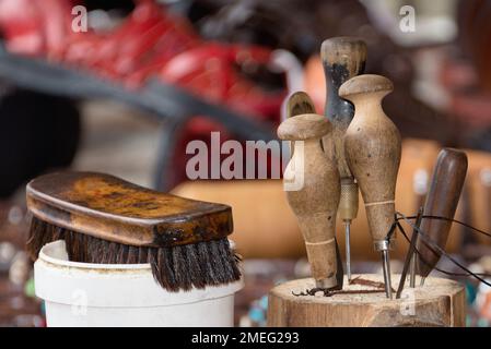 Collection d'outils de fabrication de chaussures Banque D'Images