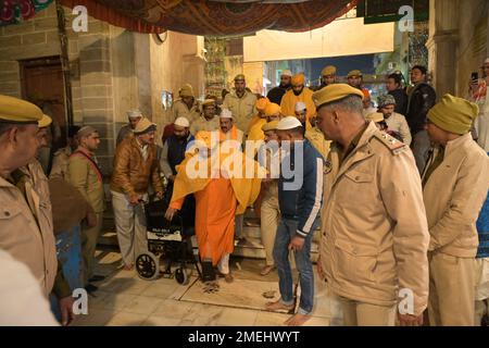 Ajmer, Rajasthan, Inde. 24th janvier 2023. Dargah Dewan (chef spirituel) Syed Zainul Abideen pendant Mehfil et Khusl Ki Rasam pendant l'Urs annuel à Ajmer. (Credit image: © Shaukat Ahmed/Pacific Press via ZUMA Press Wire) USAGE ÉDITORIAL SEULEMENT! Non destiné À un usage commercial ! Crédit : ZUMA Press, Inc./Alay Live News Banque D'Images