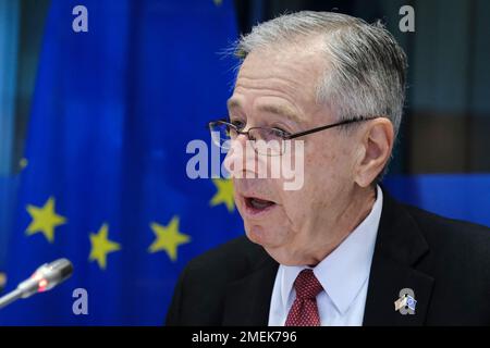 Bruxelles, Belgique. 24th janvier 2023. Mark GITENSTEIN, ambassadeur des États-Unis d'Amérique auprès de l'Union européenne, prononce un discours devant le Parlement européen à Bruxelles, en Belgique, le 24 janvier 2023. Crédit: ALEXANDROS MICHAILIDIS/Alamy Live News Banque D'Images