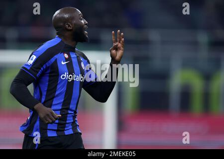 Milan, Italie. 23rd janvier 2023. Romelu Lukaku du FC Internazionale gestes pendant la série Un match de football entre le FC Internazionale et le FC Empoli au Stadio Giuseppe Meazza sur 23 janvier 2023 à Milan Italie . Credit: Marco Canoniero / Alamy Live News Banque D'Images