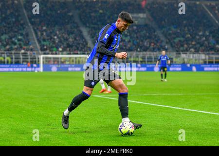 Milan, Italie. 23rd, janvier 2023. Raoul Bellanova (12) d'Inter vu dans la série Un match entre Inter et Empoli à Giuseppe Meazza à Milan. (Crédit photo: Gonzales photo - Tommaso Fimiano). Banque D'Images