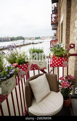 Jardinières de style sac à selle Banque D'Images