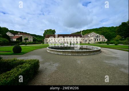 L'Abbaye cistercienne de Fontenay, France, fondue 1118 de Bernard de Clairveux - 1791 Banque D'Images
