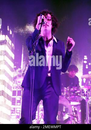 Le 1975 en concert du Barclays Center de New York Banque D'Images