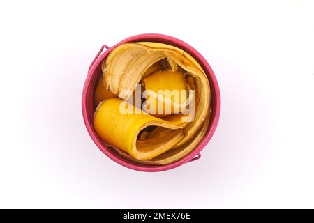 Compost DIY - Pot de tête de craps - peaux de Banana Banque D'Images