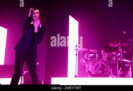 Le 1975 en concert du Barclays Center de New York Banque D'Images