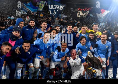 Roma, Italie. 24th janvier 2023. Les joueurs du Latium célèbrent à la fin de la série Un match de football entre le SS Lazio et l'AC Milan au stade Olimpico à Rome (Italie), 24 janvier 2023. Photo Andrea Staccioli/Insidefoto crédit: Insidefoto di andrea staccioli/Alamy Live News Banque D'Images