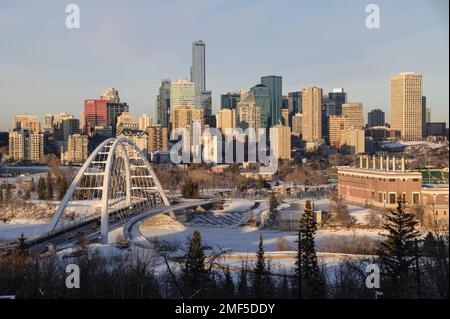 Centre-ville d'Edmonton, Alberta Skyline en hiver Banque D'Images