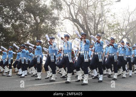 Kolkata, Bengale occidental, Inde. 24th janvier 2023. Les soldats de la Force aérienne indienne. (Credit image: © Snehasish Bodhak/Pacific Press via ZUMA Press Wire) USAGE ÉDITORIAL SEULEMENT! Non destiné À un usage commercial ! Banque D'Images