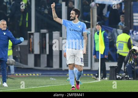 Rome, Italie, 24 janvier 2023 photographié de gauche à droite, Luis Alberto de SS Lazio célébrant après avoir score le but Pendant le football série A match série A match Lazio v Milan crédit: Massimo Insabato/Alay Live News Banque D'Images