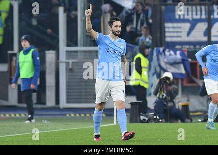 Rome, Italie, 24 janvier 2023 photographié de gauche à droite, Luis Alberto de SS Lazio célébrant après avoir score le but Pendant le football série A match série A match Lazio v Milan crédit: Massimo Insabato/Alay Live News Banque D'Images