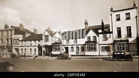 Pubs britanniques auberges et tavernes - Une photographie vieille de 1940 environ de White Horse à Dorking qui aurait des associations de Templiers. Banque D'Images