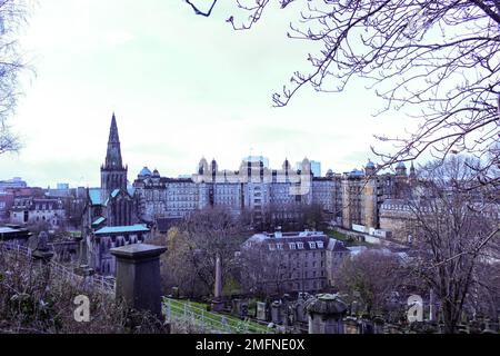 Cathédrale de Glasgow et infirmerie royale depuis la nécropole de Glasgow Banque D'Images