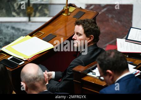 Paris, France. 24th janvier 2023. Ministre français adjoint des Transports Clément Beaune lors d'une session de questions au gouvernement à l'Assemblée nationale à Paris, France sur 24 janvier 2023. Photo de Victor Joly/ABACAPRESS.COM crédit: Victor Joly/Alay Live News Banque D'Images