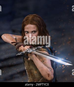 Film Millie Bobby Brown Damsel Banque D'Images