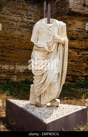 Sculpture, Vallée des temples, Agrigente, Sicile, Agrigente, Sicile, Italie Banque D'Images